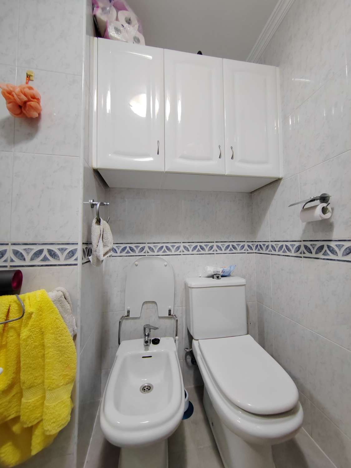 Bright 1-bedroom apartment with garage in Calle San Andrés, steps from the beach