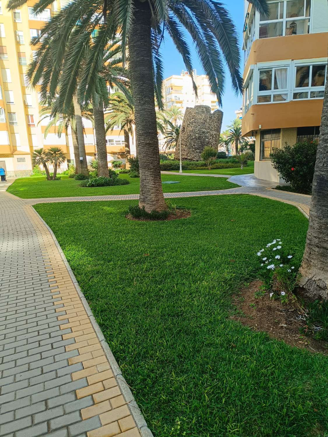 Pieni huoneisto myynnissä Algarrobo Costa