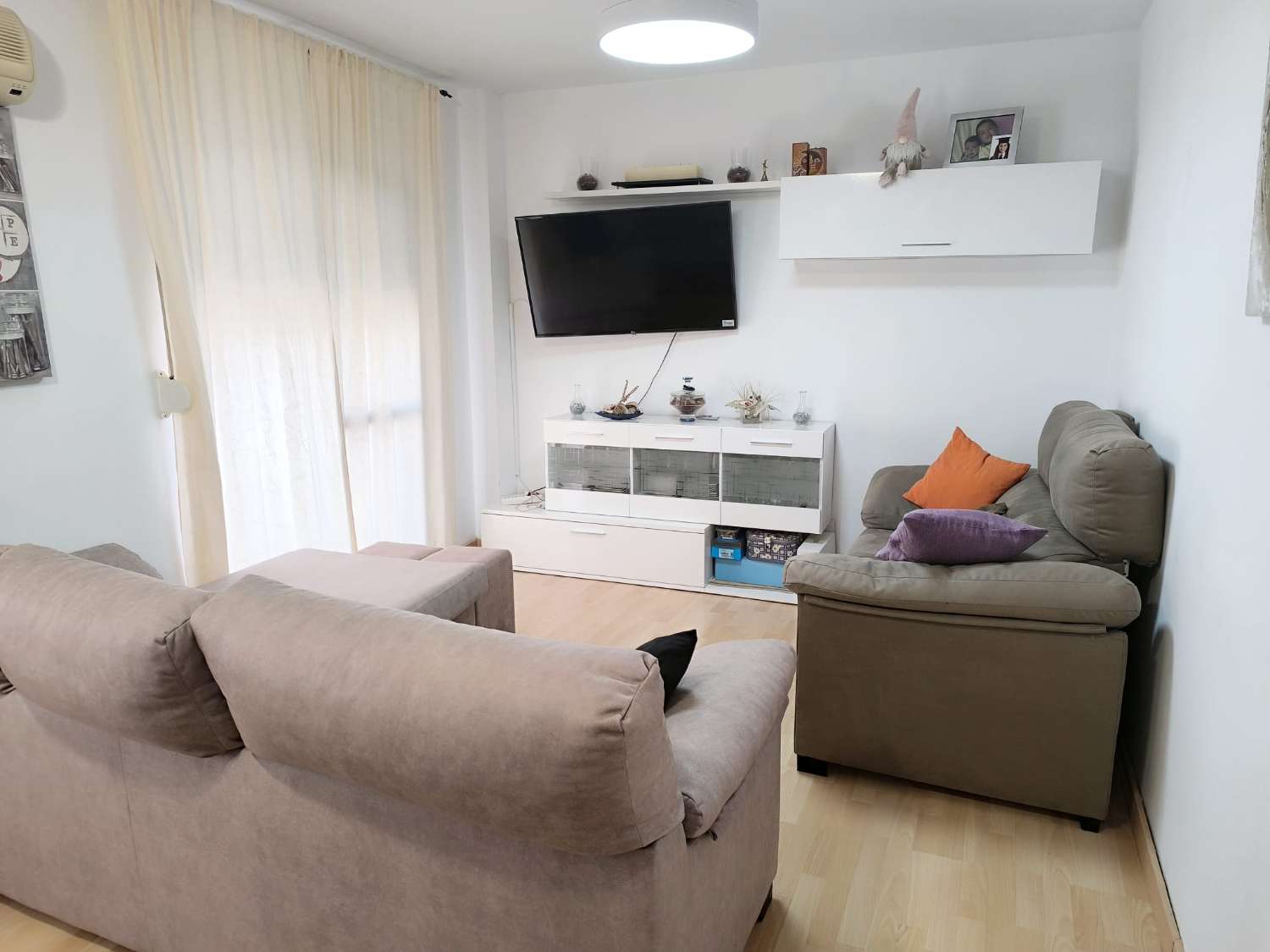 Rymlig och ljus fyrarumslägenhet i hjärtat av Vélez-Málaga