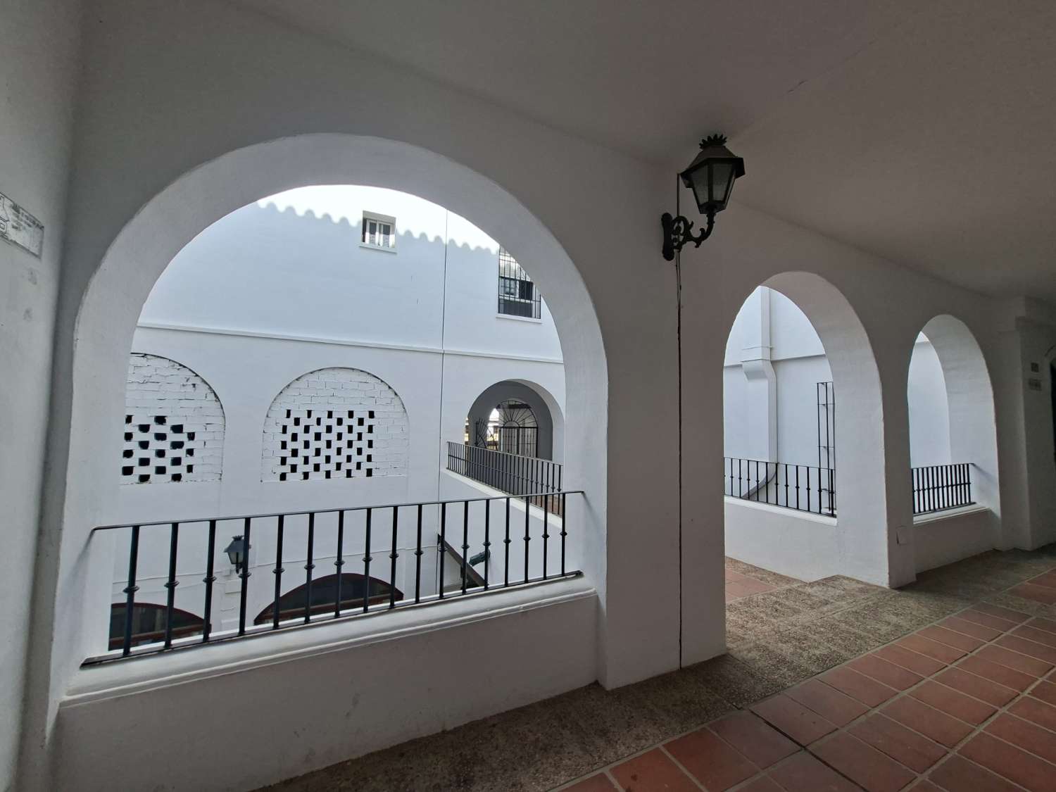 Rymlig och ljus fyrarumslägenhet i hjärtat av Vélez-Málaga