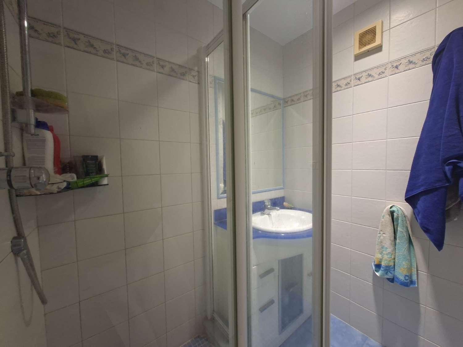 Rymlig och ljus fyrarumslägenhet i hjärtat av Vélez-Málaga