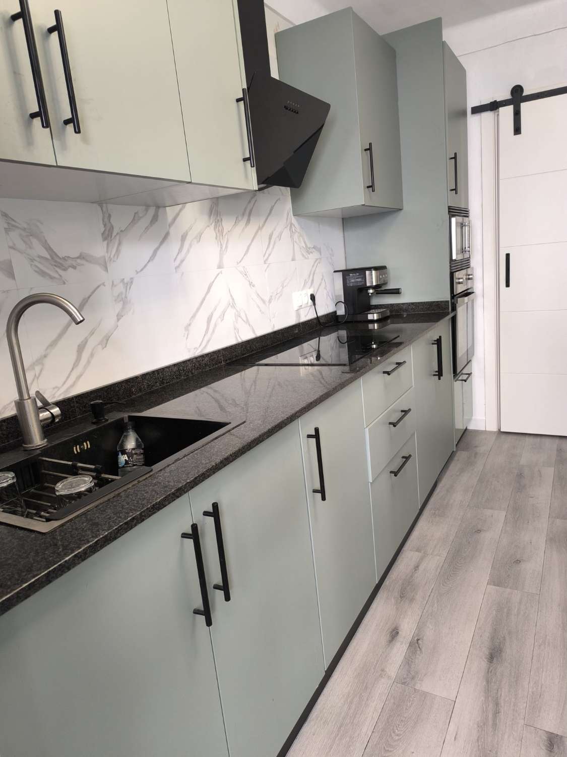 Rymlig och ljus fyrarumslägenhet i hjärtat av Vélez-Málaga