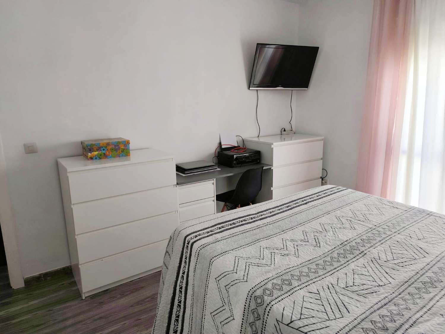 Rymlig och ljus fyrarumslägenhet i hjärtat av Vélez-Málaga