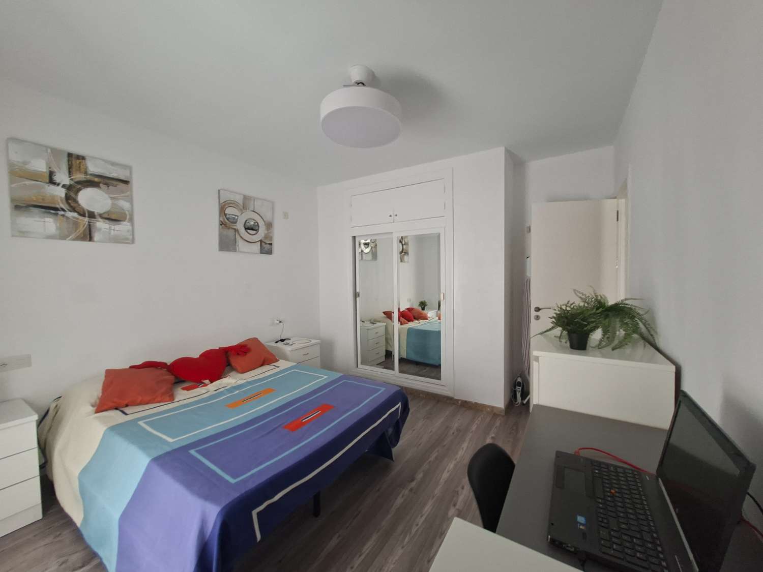 Rymlig och ljus fyrarumslägenhet i hjärtat av Vélez-Málaga