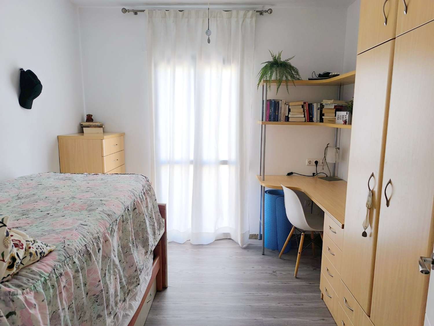 Rymlig och ljus fyrarumslägenhet i hjärtat av Vélez-Málaga