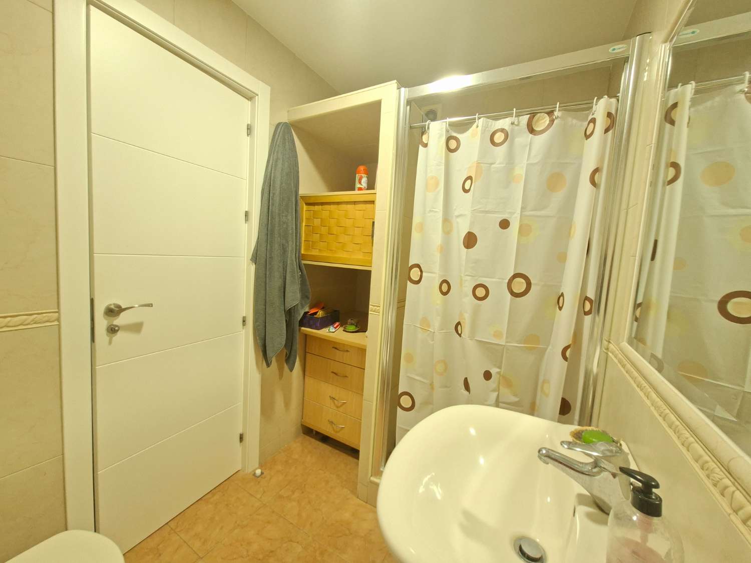 Rymlig och ljus fyrarumslägenhet i hjärtat av Vélez-Málaga