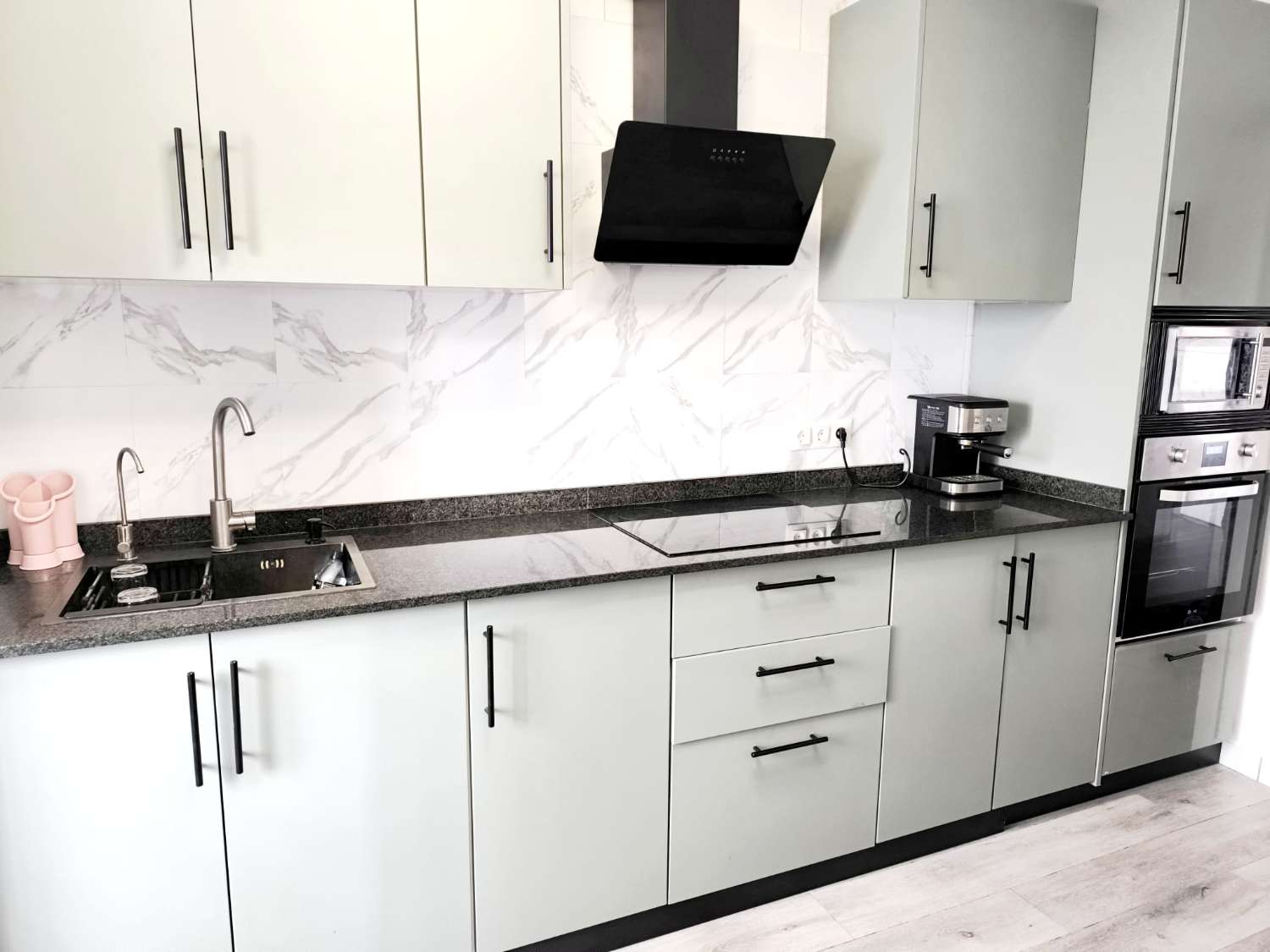 Rymlig och ljus fyrarumslägenhet i hjärtat av Vélez-Málaga