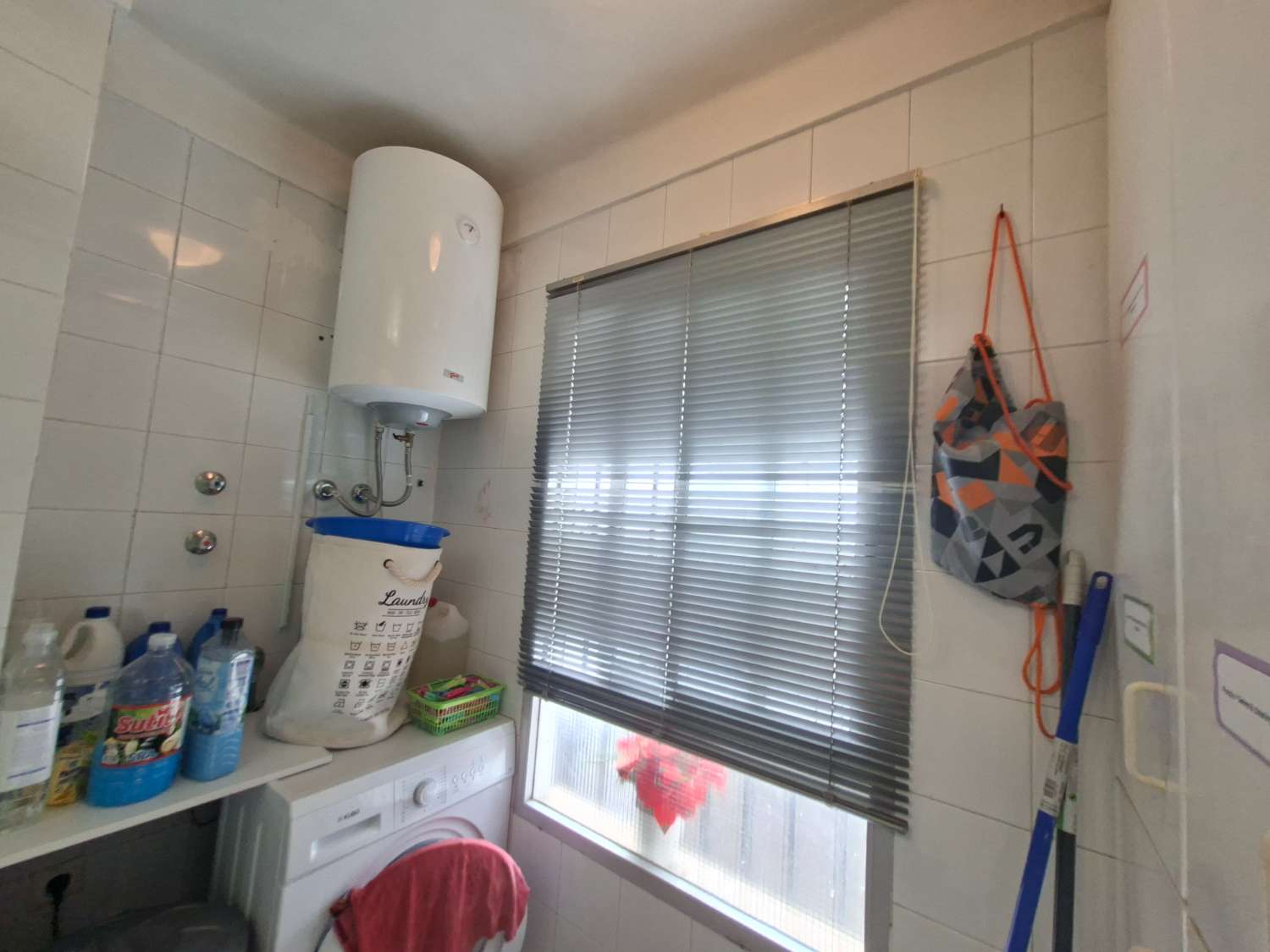 Rymlig och ljus fyrarumslägenhet i hjärtat av Vélez-Málaga