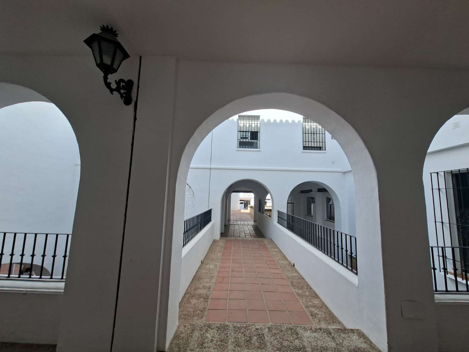 Rymlig och ljus fyrarumslägenhet i hjärtat av Vélez-Málaga