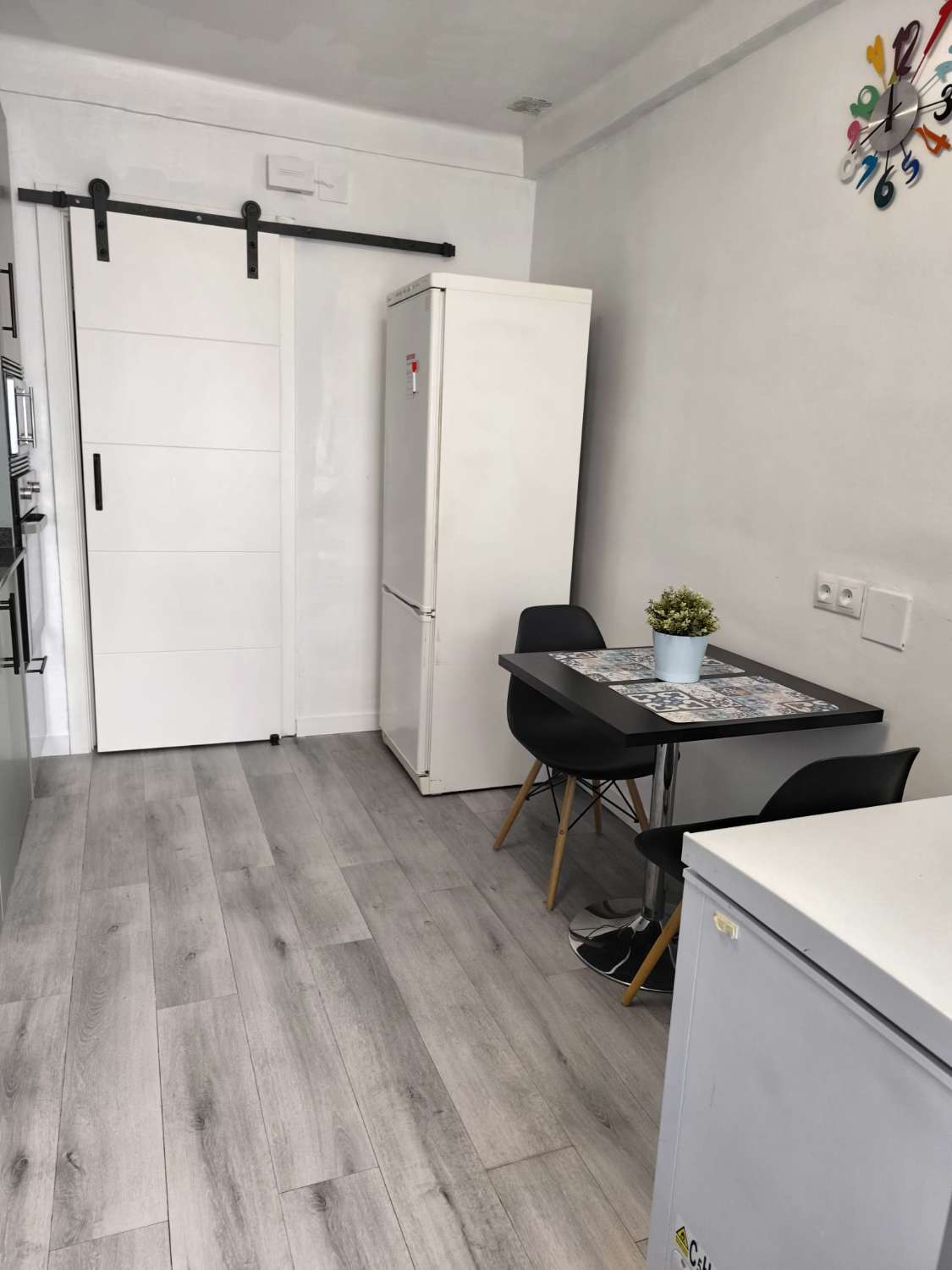 Rymlig och ljus fyrarumslägenhet i hjärtat av Vélez-Málaga