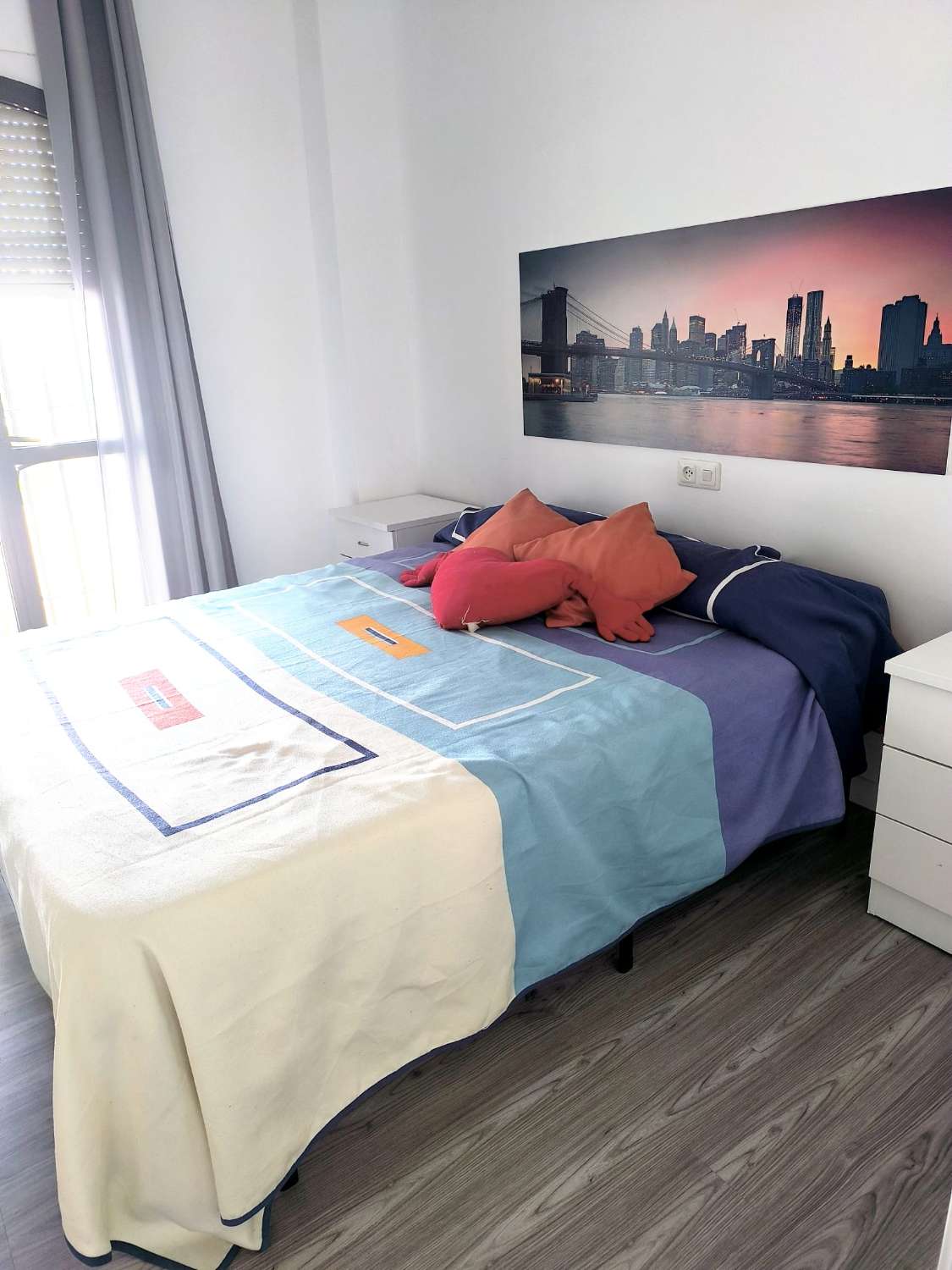 Rymlig och ljus fyrarumslägenhet i hjärtat av Vélez-Málaga