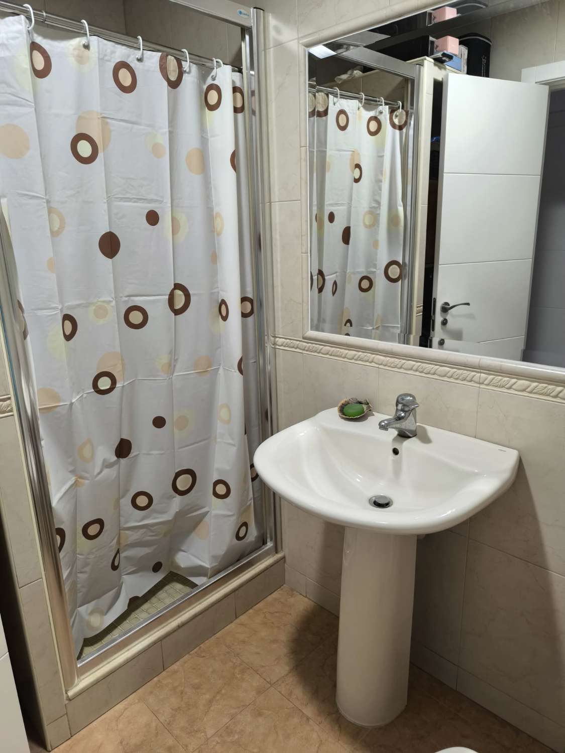 Rymlig och ljus fyrarumslägenhet i hjärtat av Vélez-Málaga