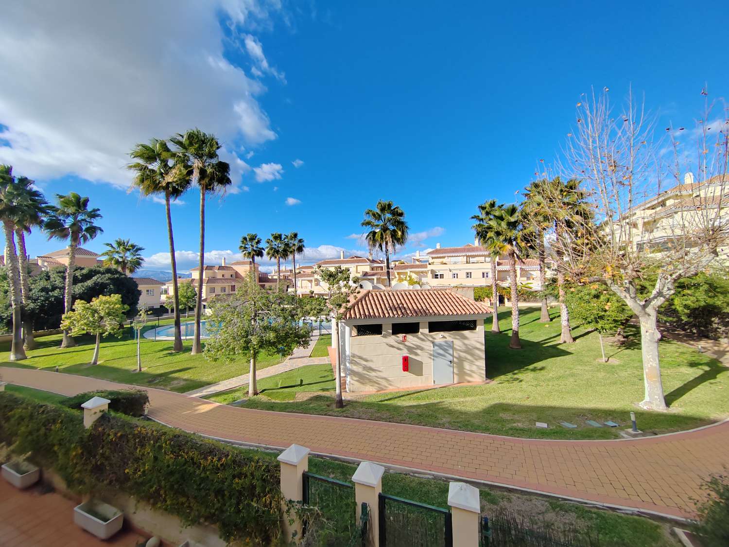 3-Schlafzimmer-Wohnung im Baviera Golf mit Pool und Parkplatz