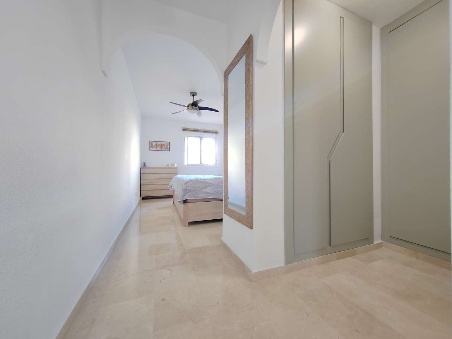 3-Schlafzimmer-Wohnung im Baviera Golf mit Pool und Parkplatz