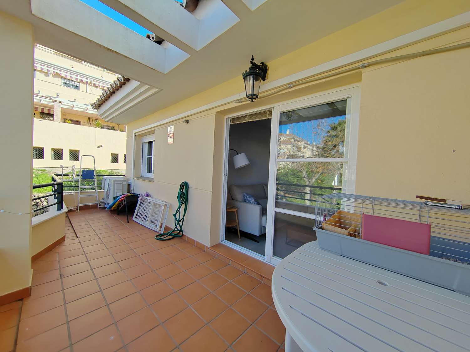 Apartamento de 3 dormitorios en Baviera Golf con piscina y parking