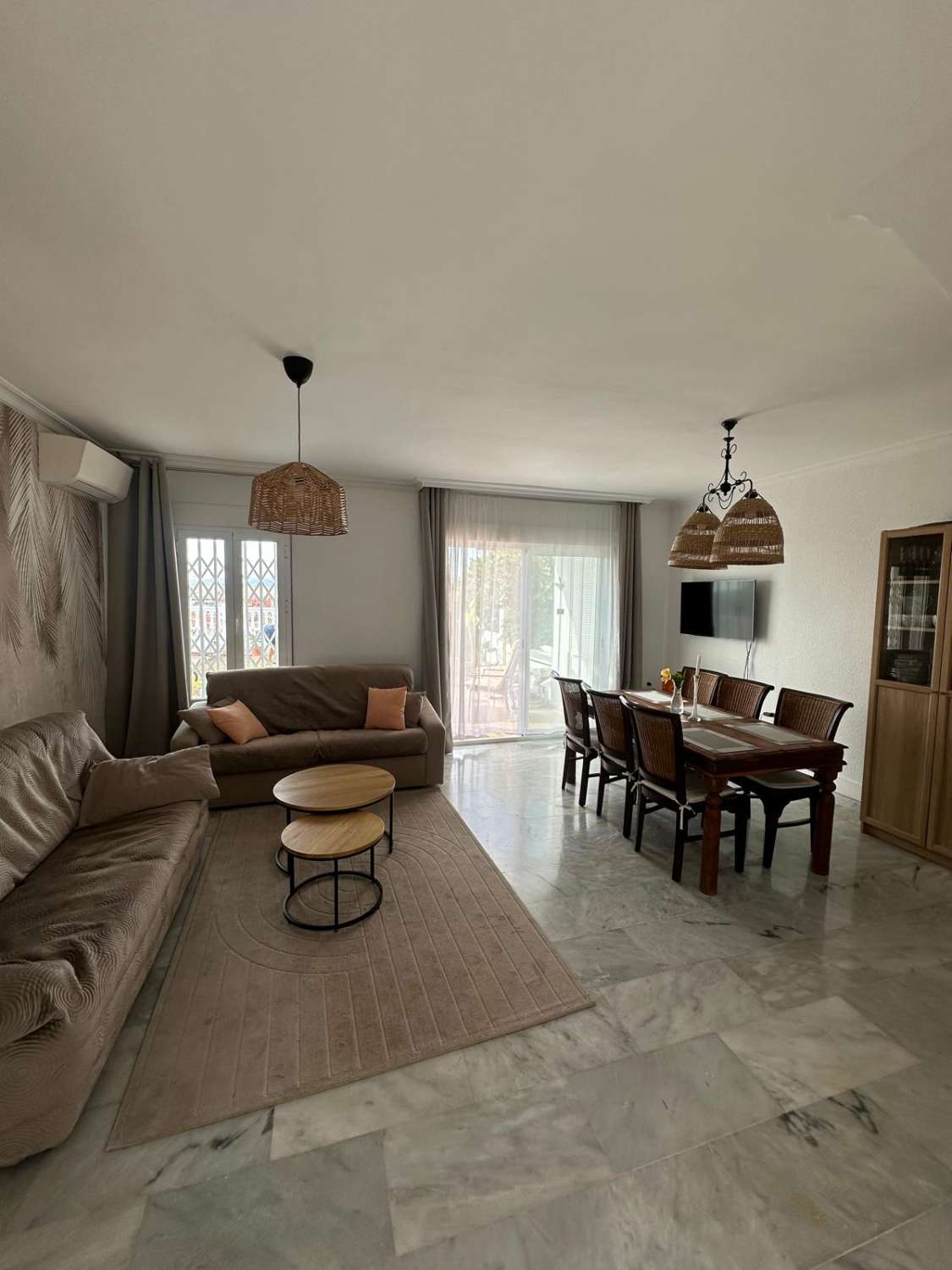 Reihenhaus mit 3 Schlafzimmern in Mezquitilla