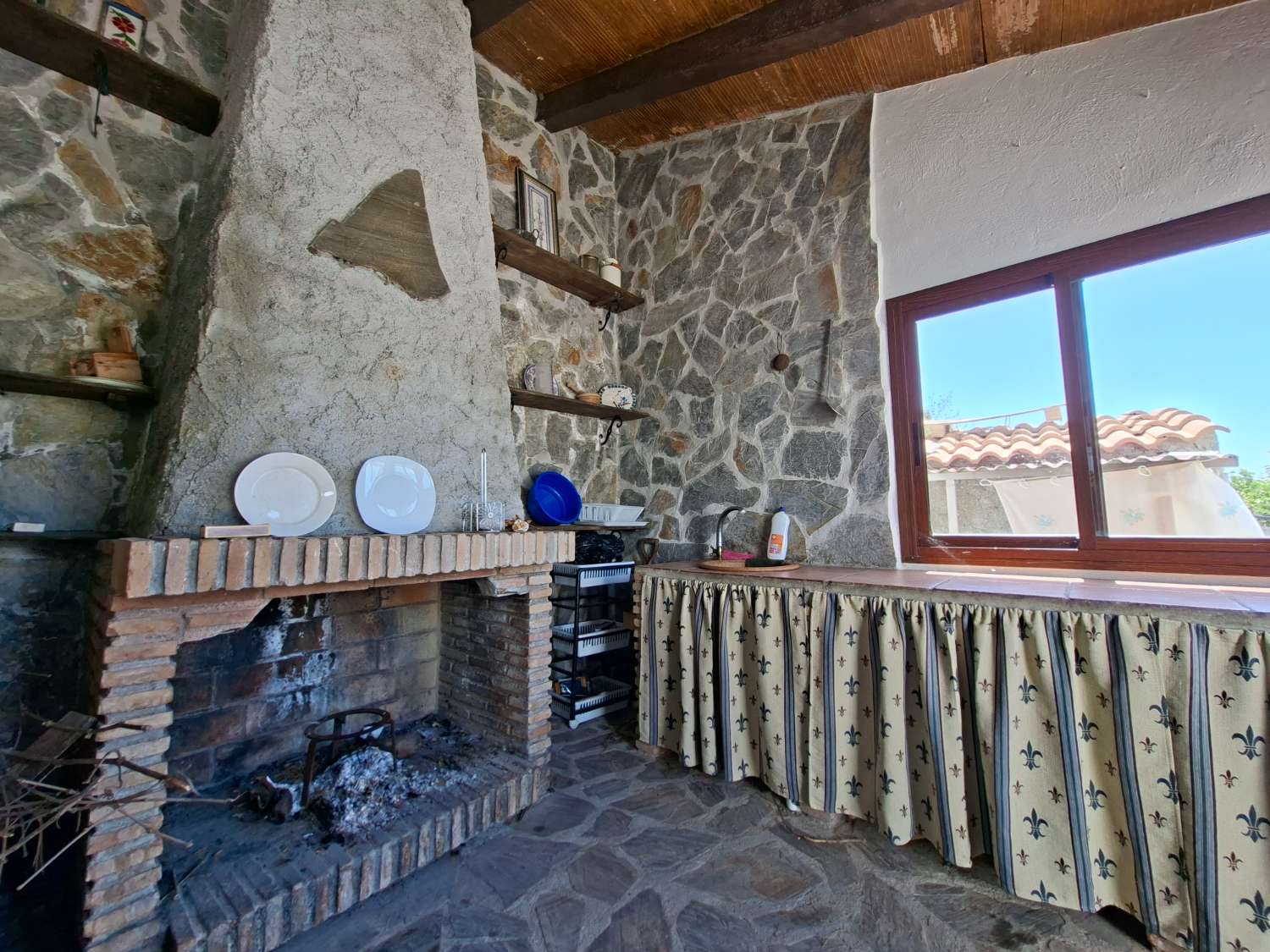 Casa rustica con piscina Cómpeta