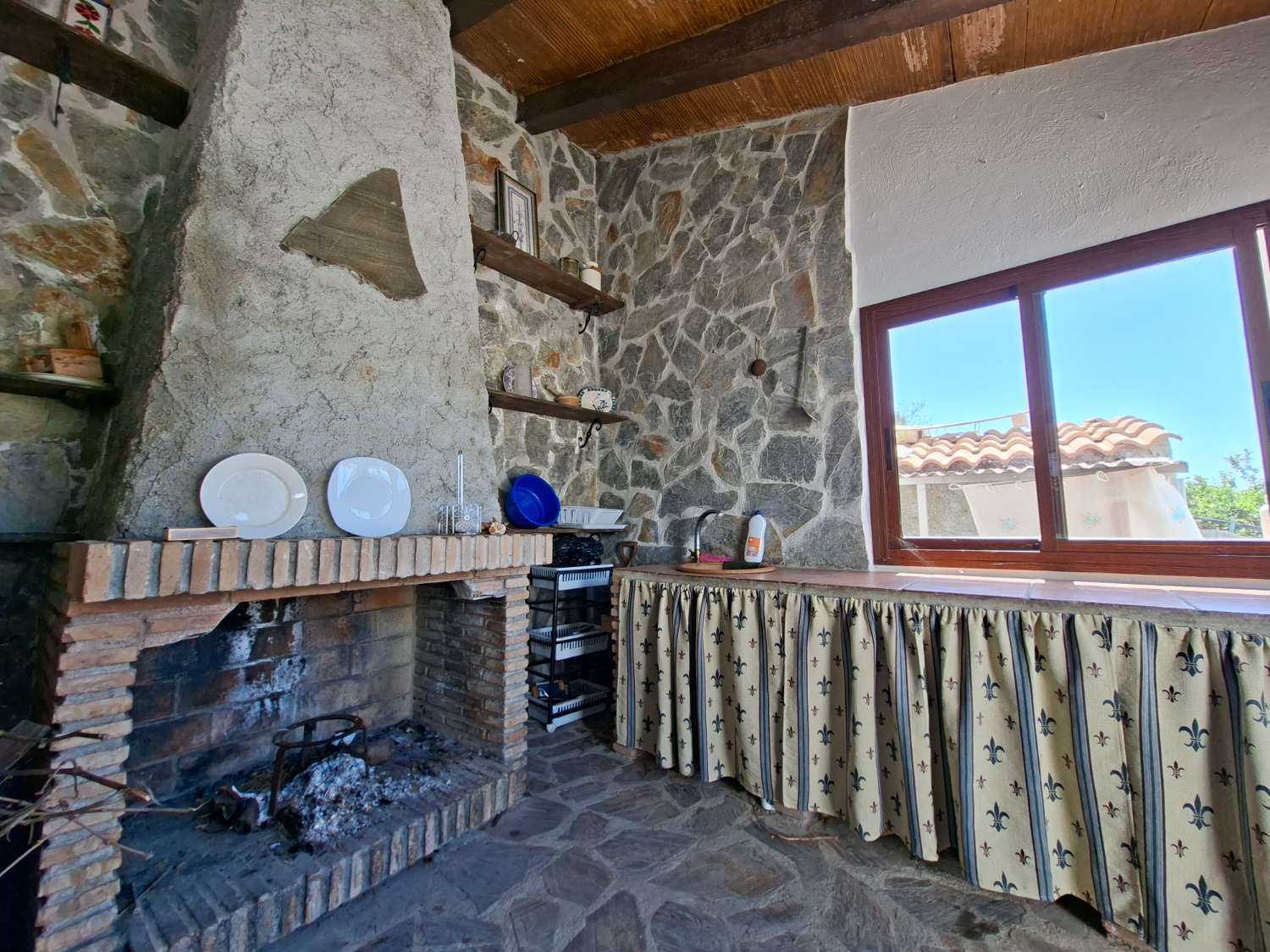 Casa rustica con piscina Cómpeta