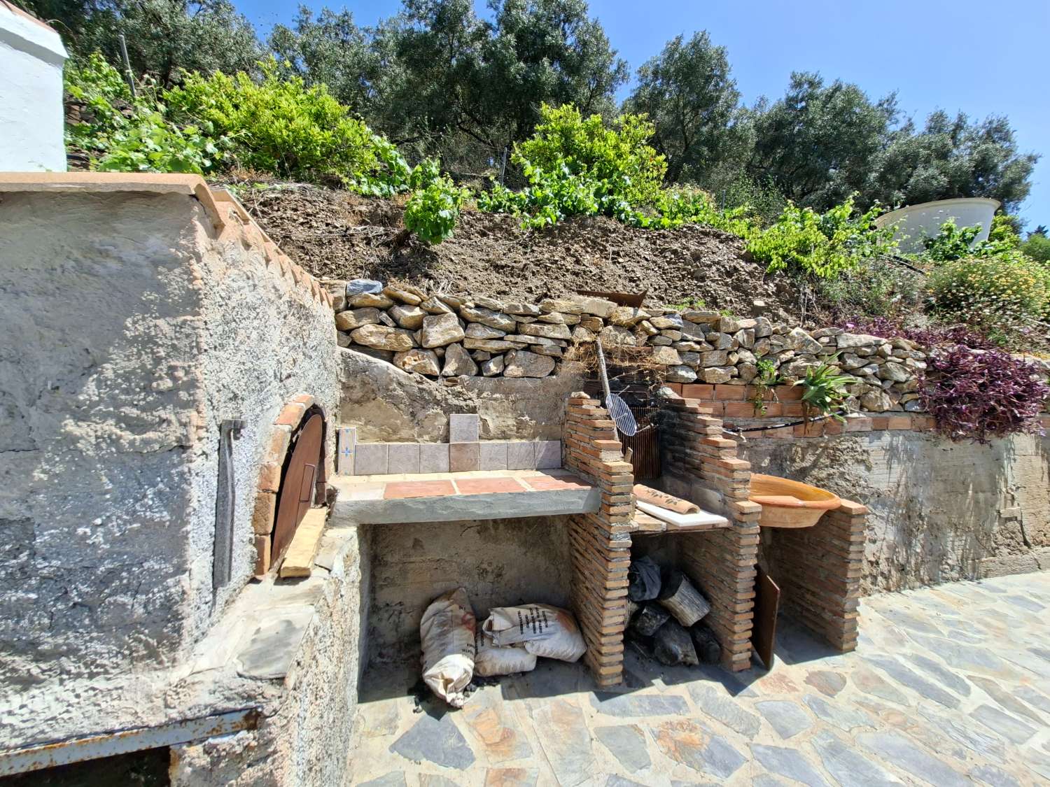 Casa rustica con piscina Cómpeta