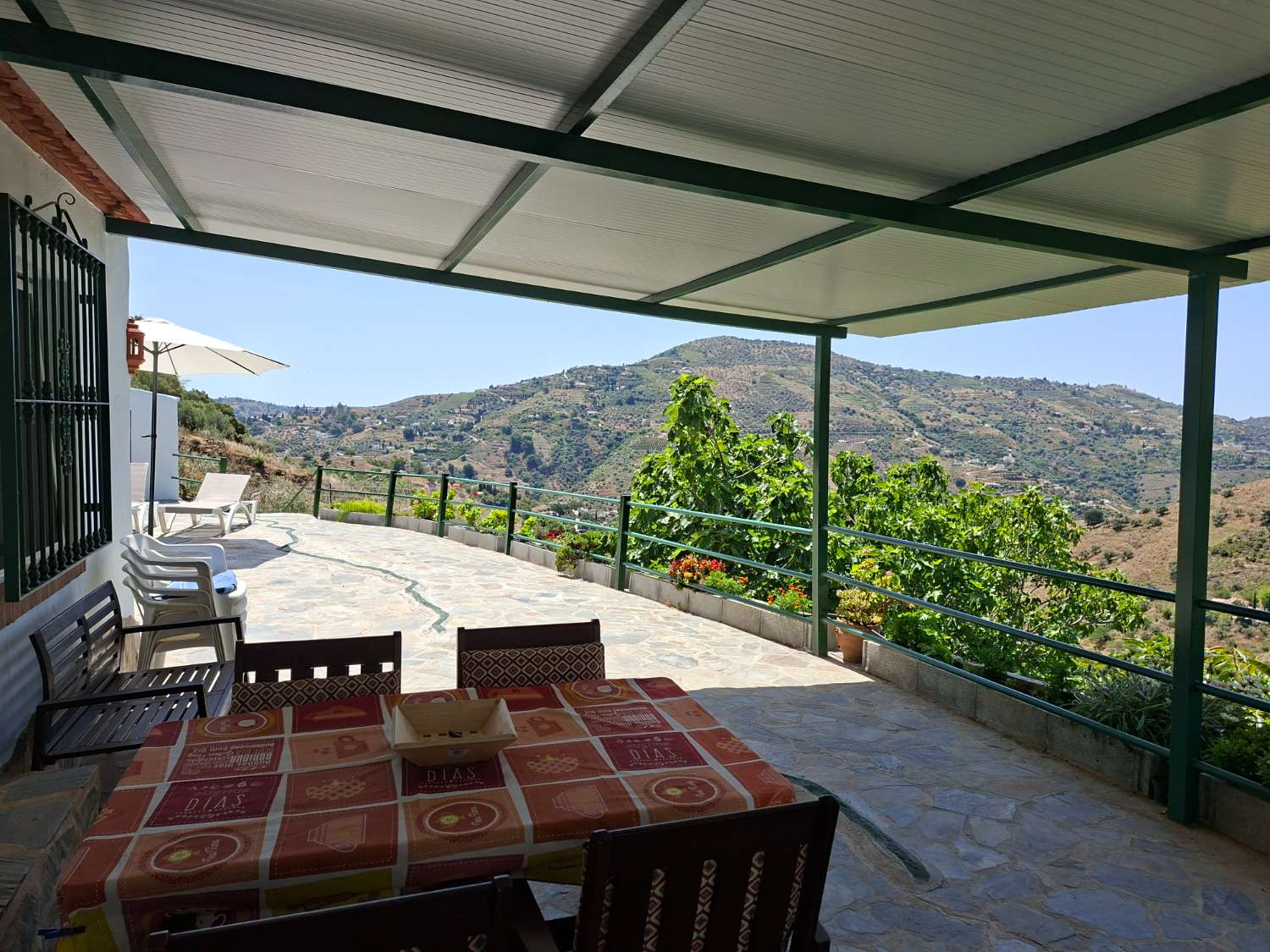 Casa rustica con piscina Cómpeta