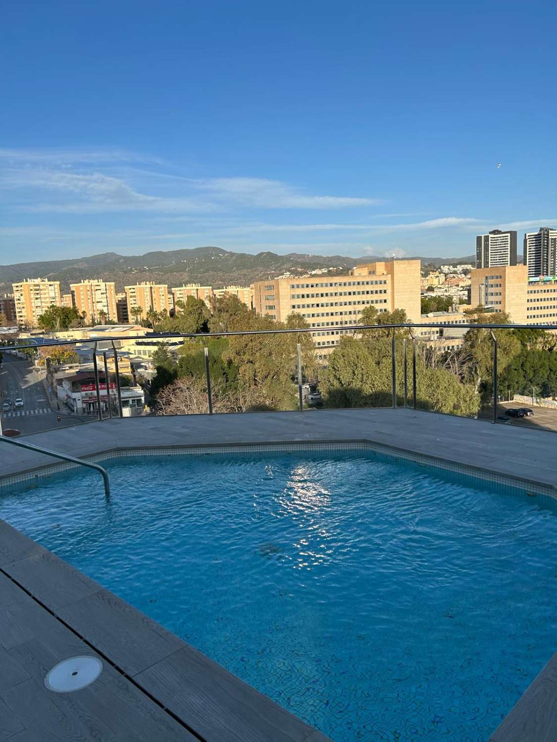 Dúplex con piscina en venta en Malaga
