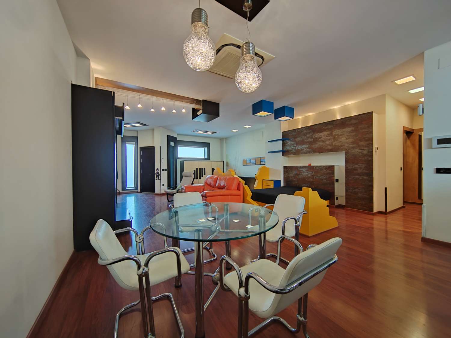 Loft zum verkauf in Zona Hispanidad-Vivar Téllez (Vélez-Málaga)