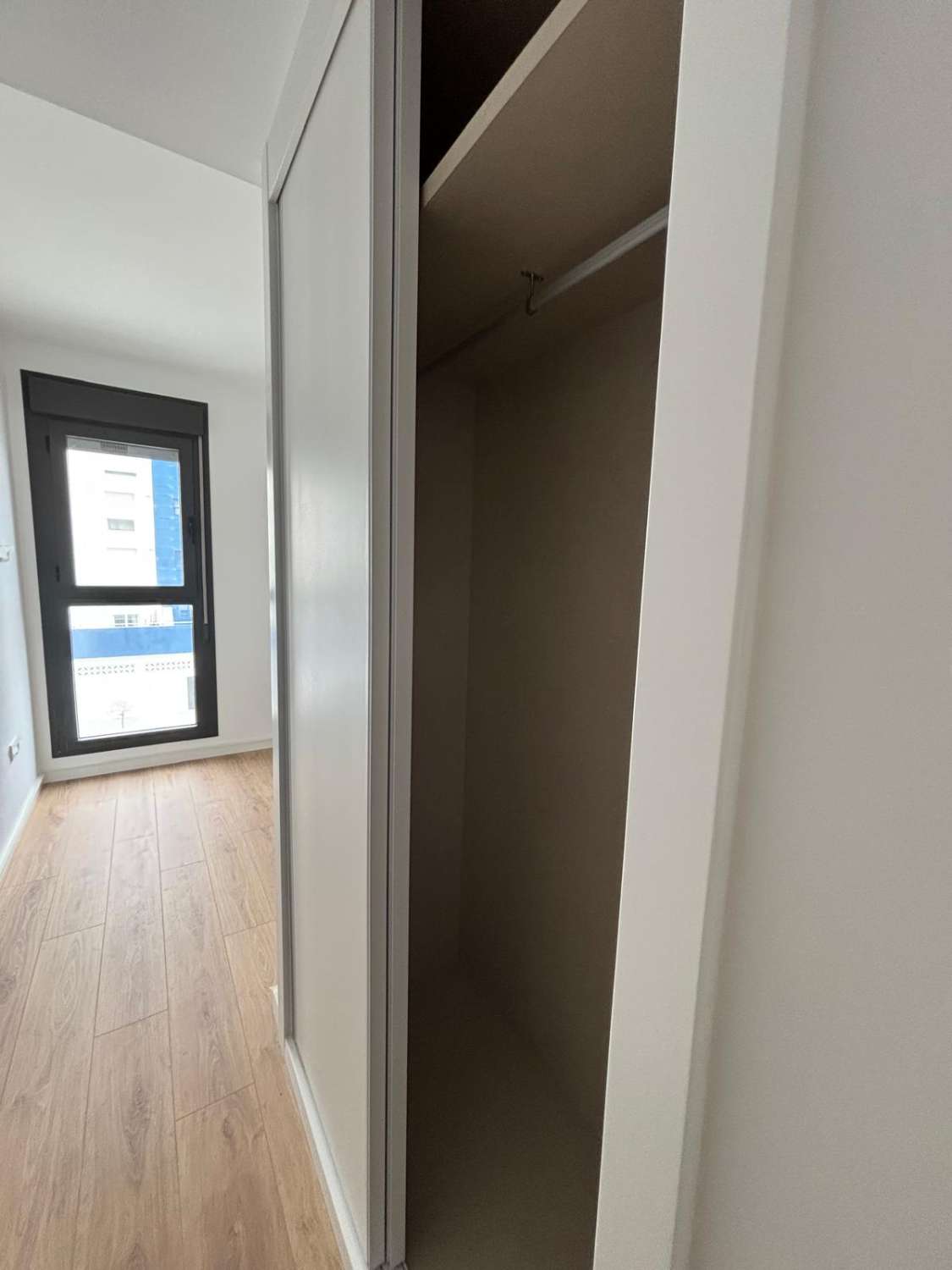 Apartamento a estrenar en 1ª línea de playa en Torre del Mar