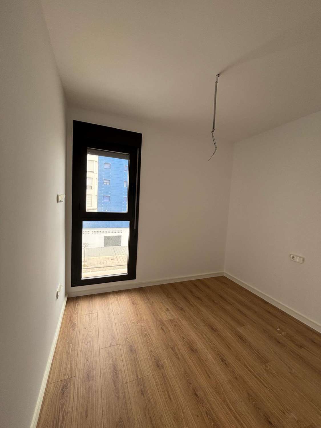 Apartamento a estrenar en 1ª línea de playa en Torre del Mar