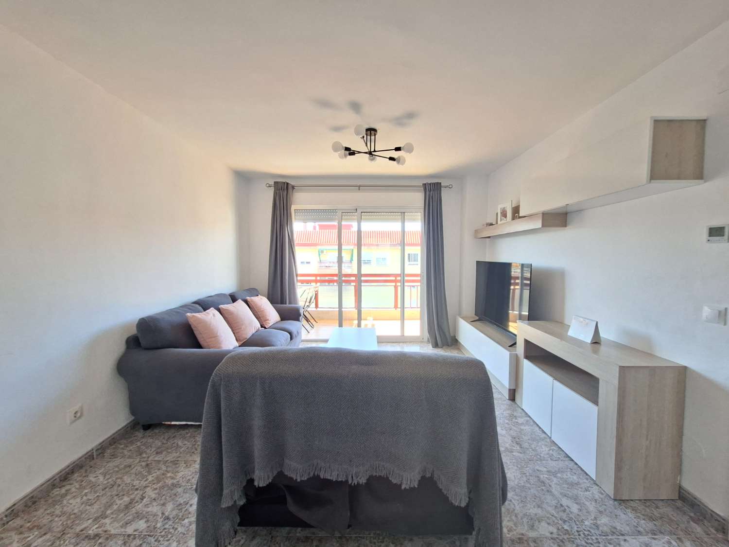 Flat te koop in Zona Hispanidad-Vivar Téllez (Vélez-Málaga)