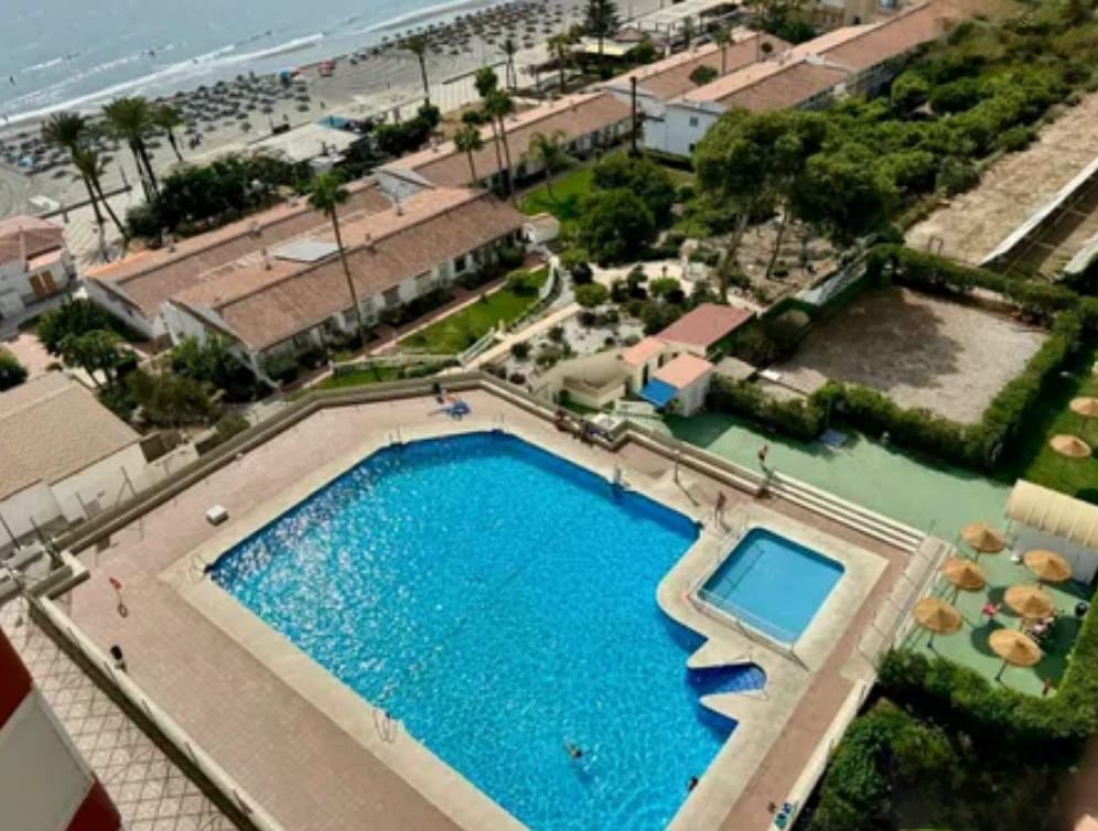 Bajo en venta de 1 dormitorio en Torrox Costa