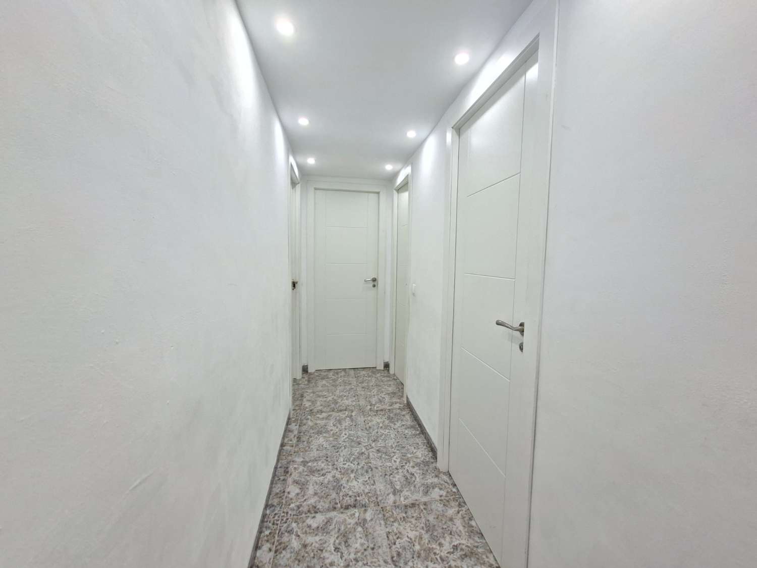 Piso de 4 dormitorios Vélez-Málaga