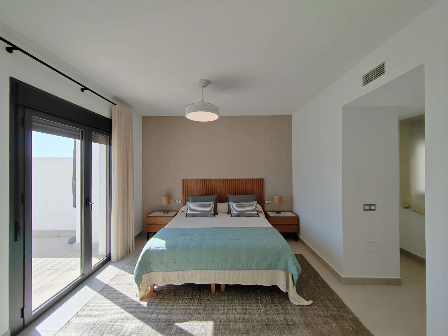 пентхауз в продаже в Paseo Marítimo de Levante (Torre del Mar)