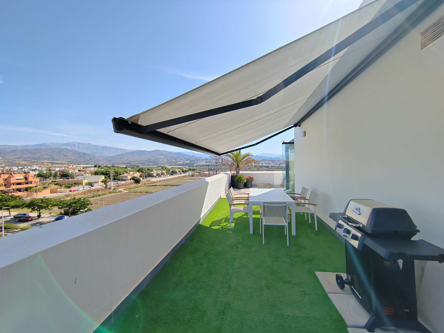 пентхауз в продаже в Paseo Marítimo de Levante (Torre del Mar)