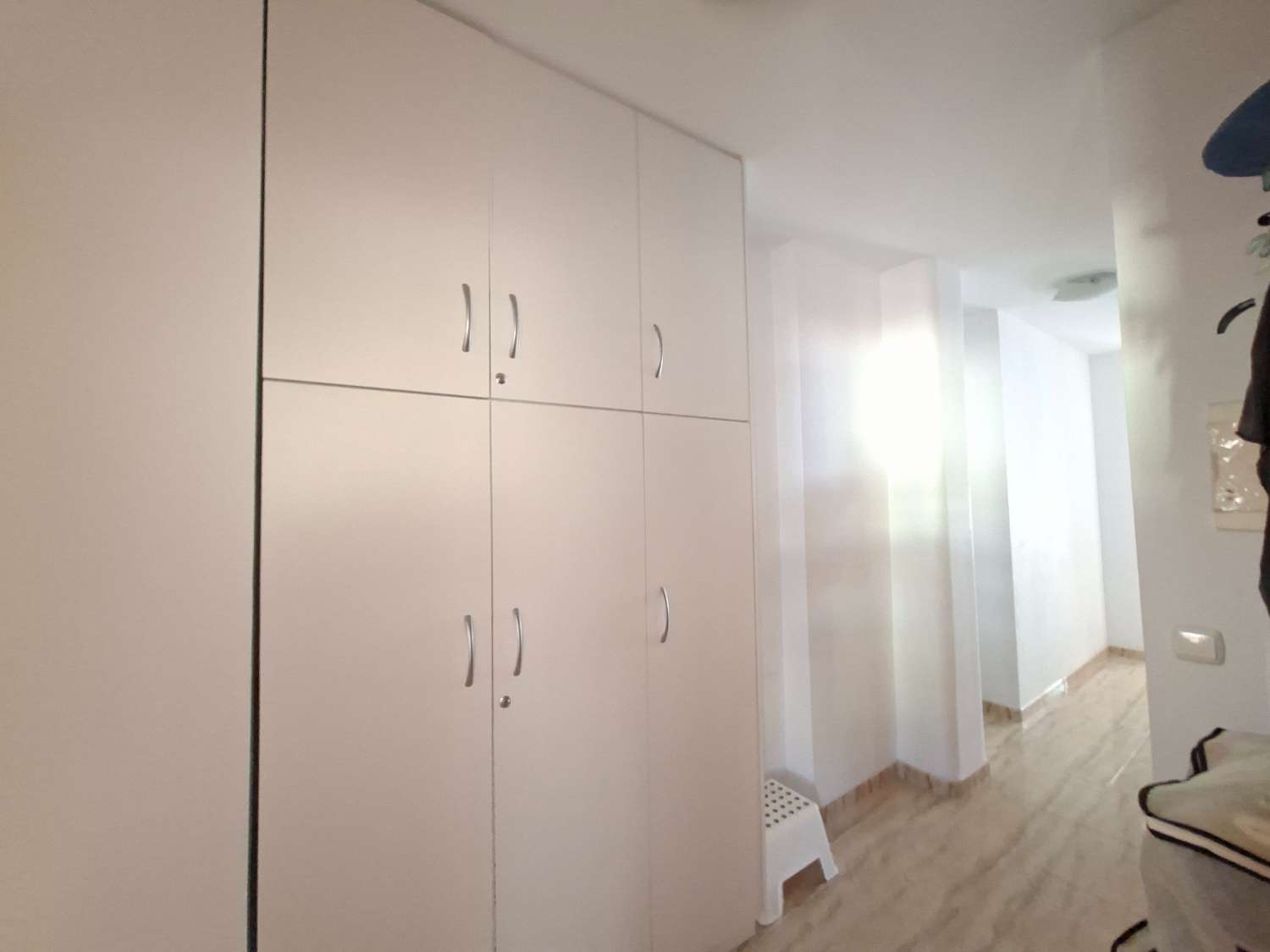 Piso de 2 dormitorios en venta en el centro de Torre del Mar.