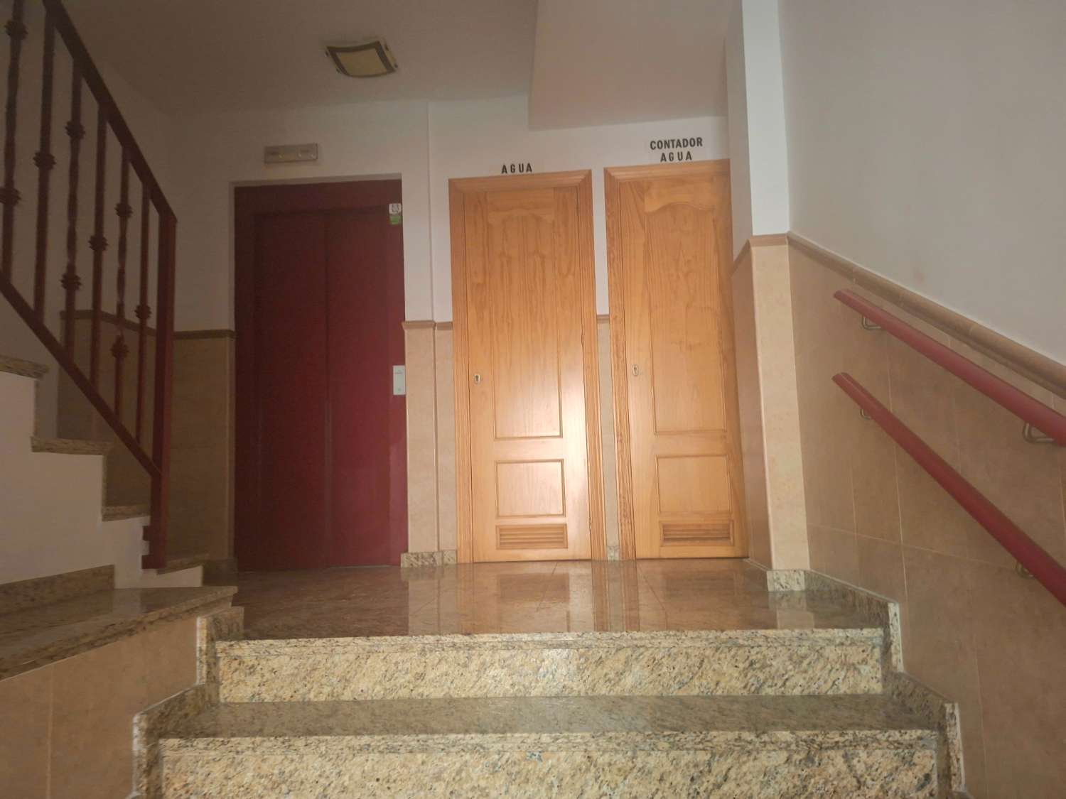 Piso de 2 dormitorios en venta en el centro de Torre del Mar.