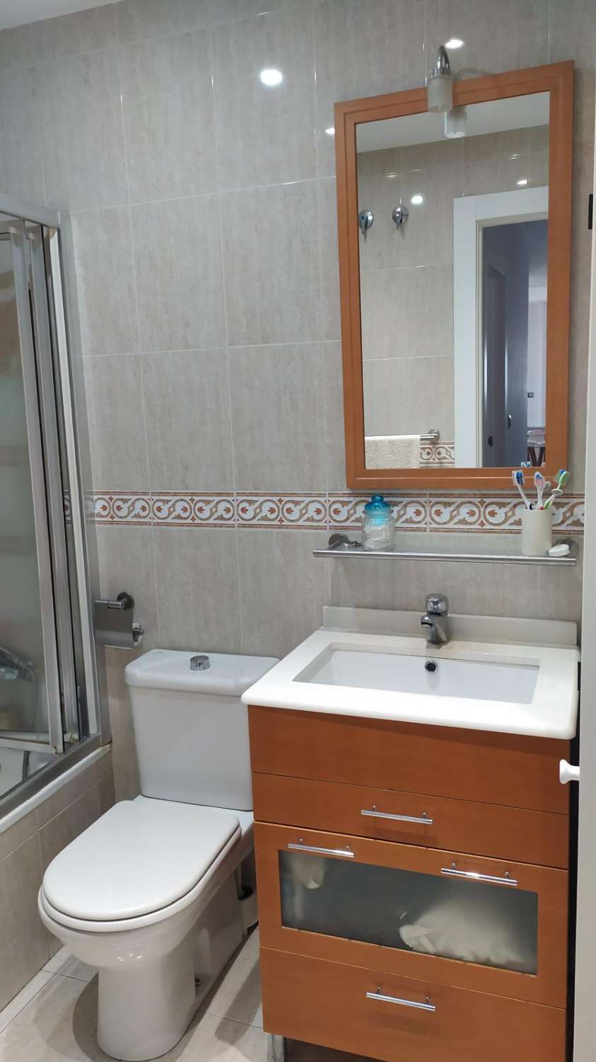 Piso en venta de 2 dormitorios en Vélez-Málaga