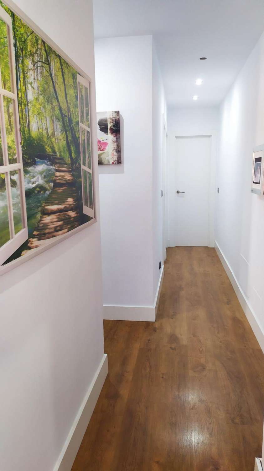 Piso en venta de 2 dormitorios en Vélez-Málaga