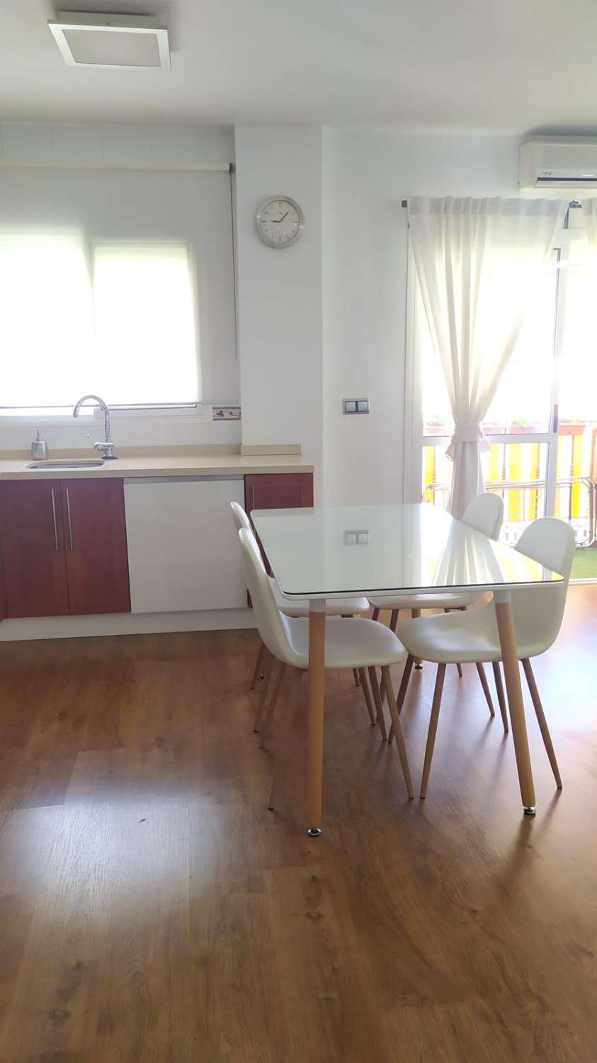 Piso en venta de 2 dormitorios en Vélez-Málaga