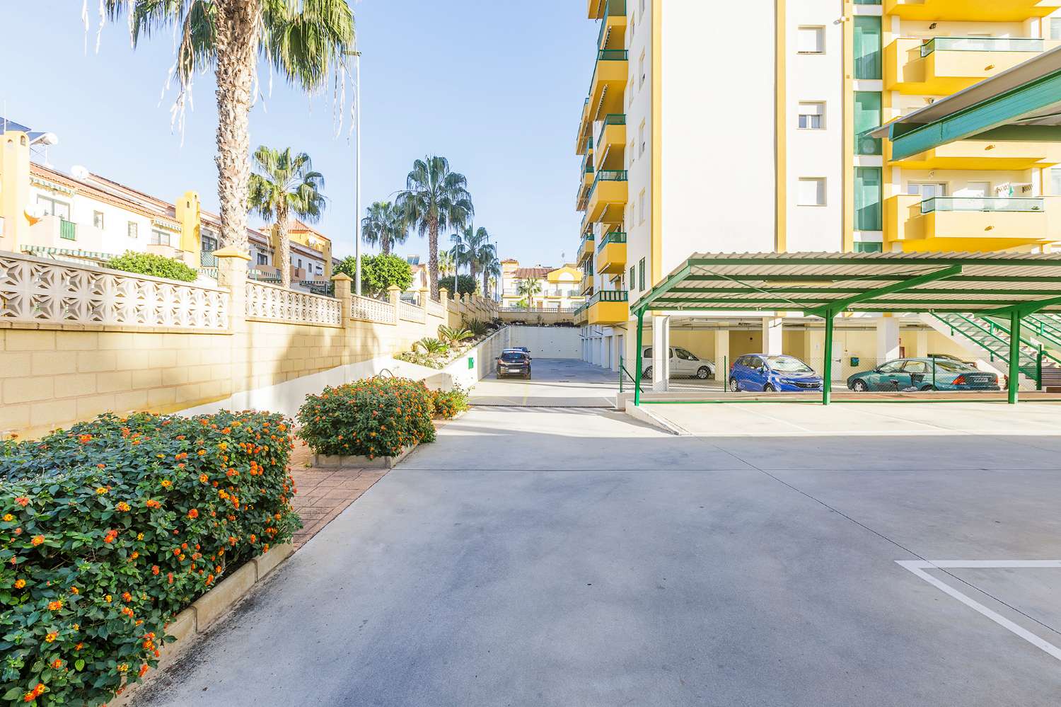 Piso en venta de 3 dormitorios Algarrobo Costa