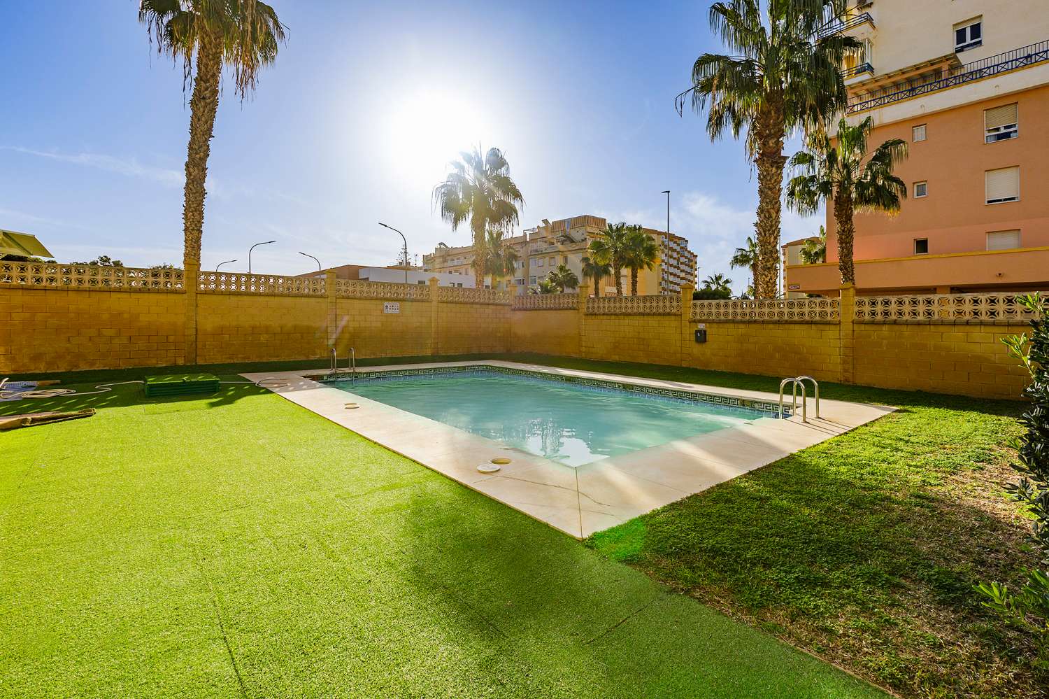 Piso en venta de 3 dormitorios Algarrobo Costa