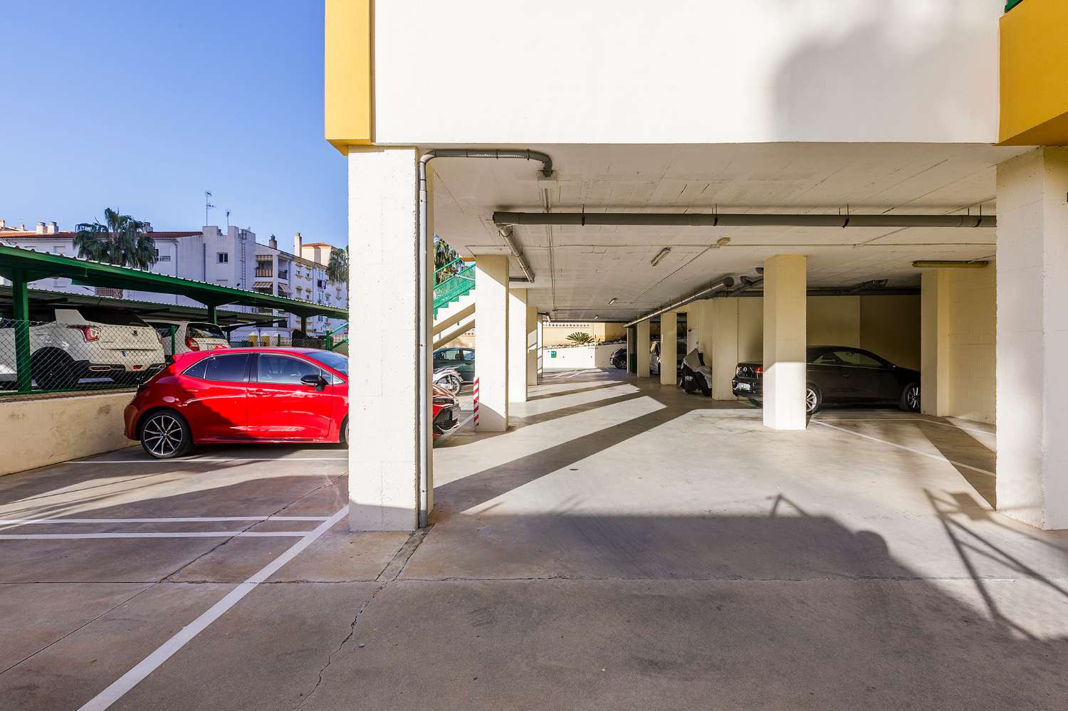 Piso en venta de 3 dormitorios Algarrobo Costa