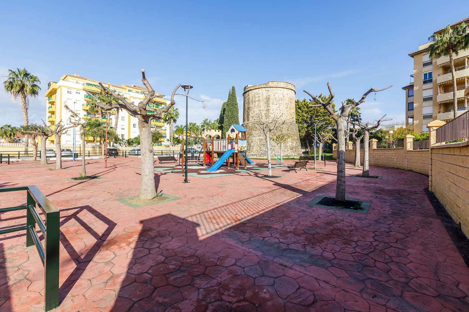 Piso en venta de 3 dormitorios Algarrobo Costa
