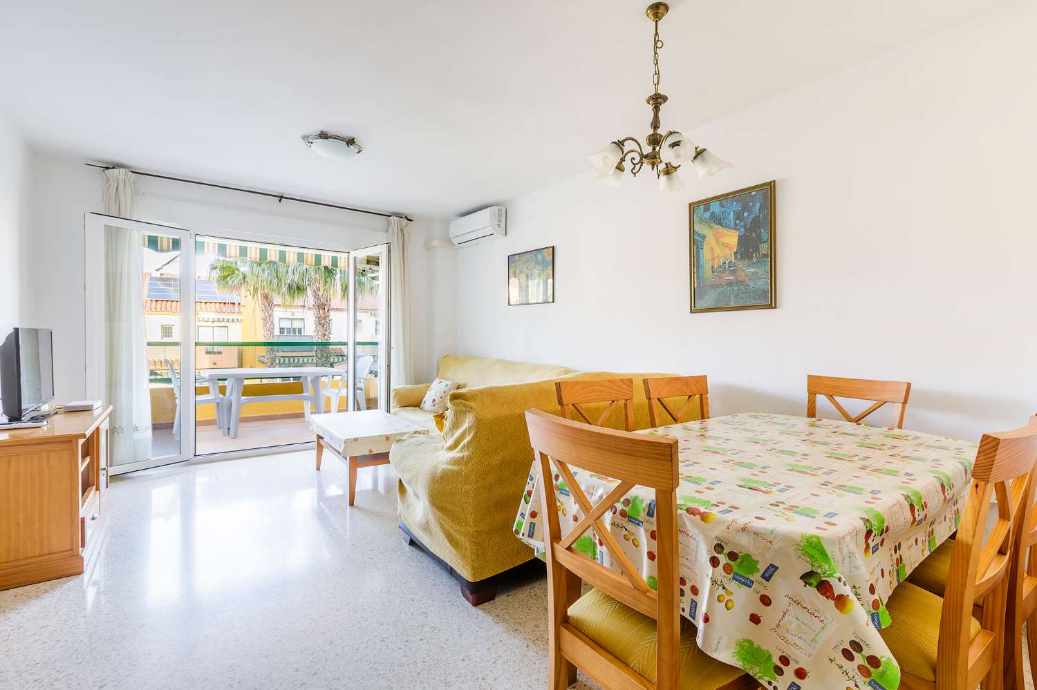 Piso en venta de 3 dormitorios Algarrobo Costa