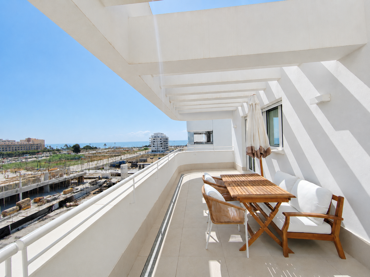 Appartement te huur in Poniente-Faro (Torre del Mar)
