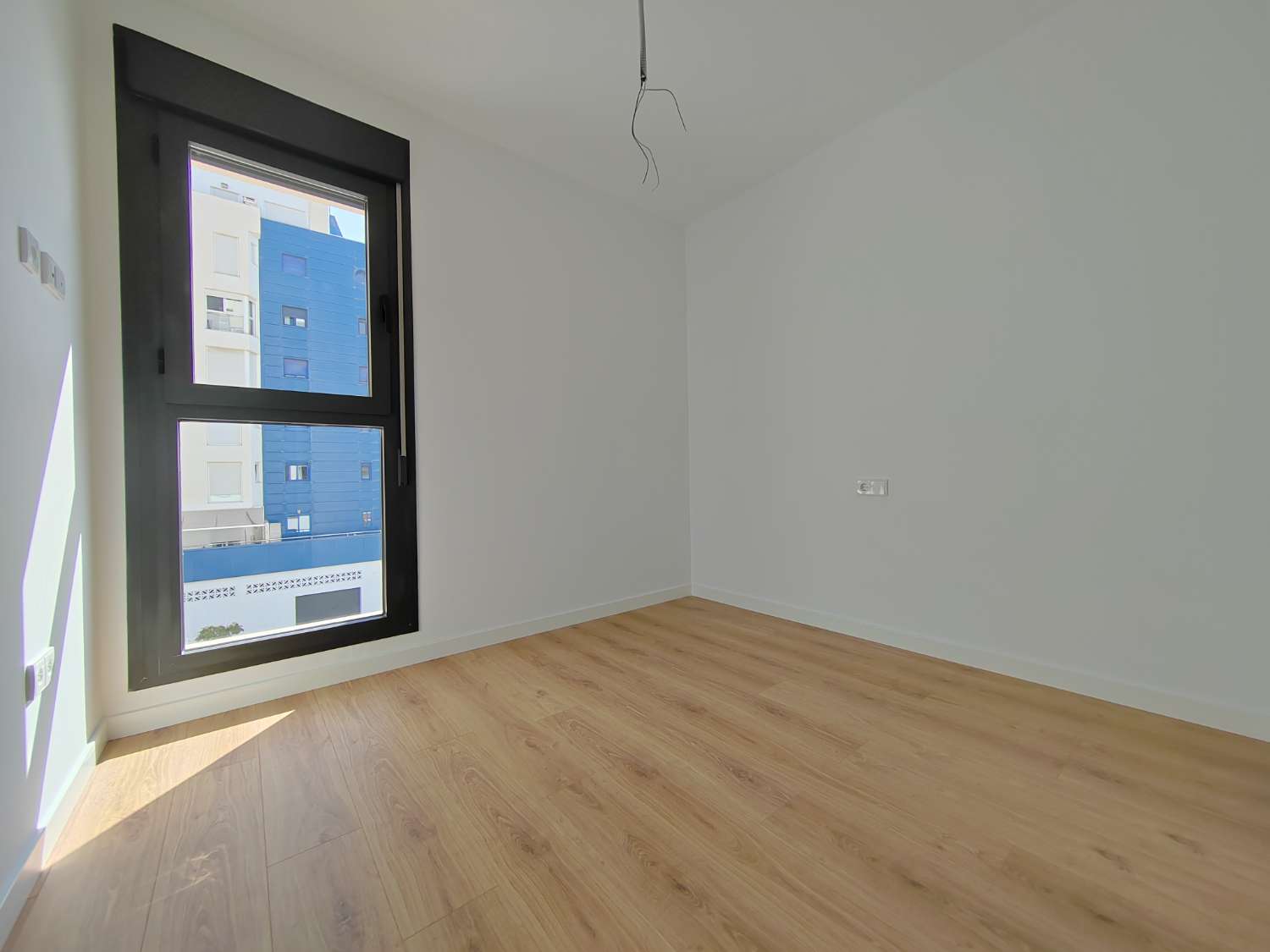 Appartement neuf en première ligne de plage à Torre del Mar
