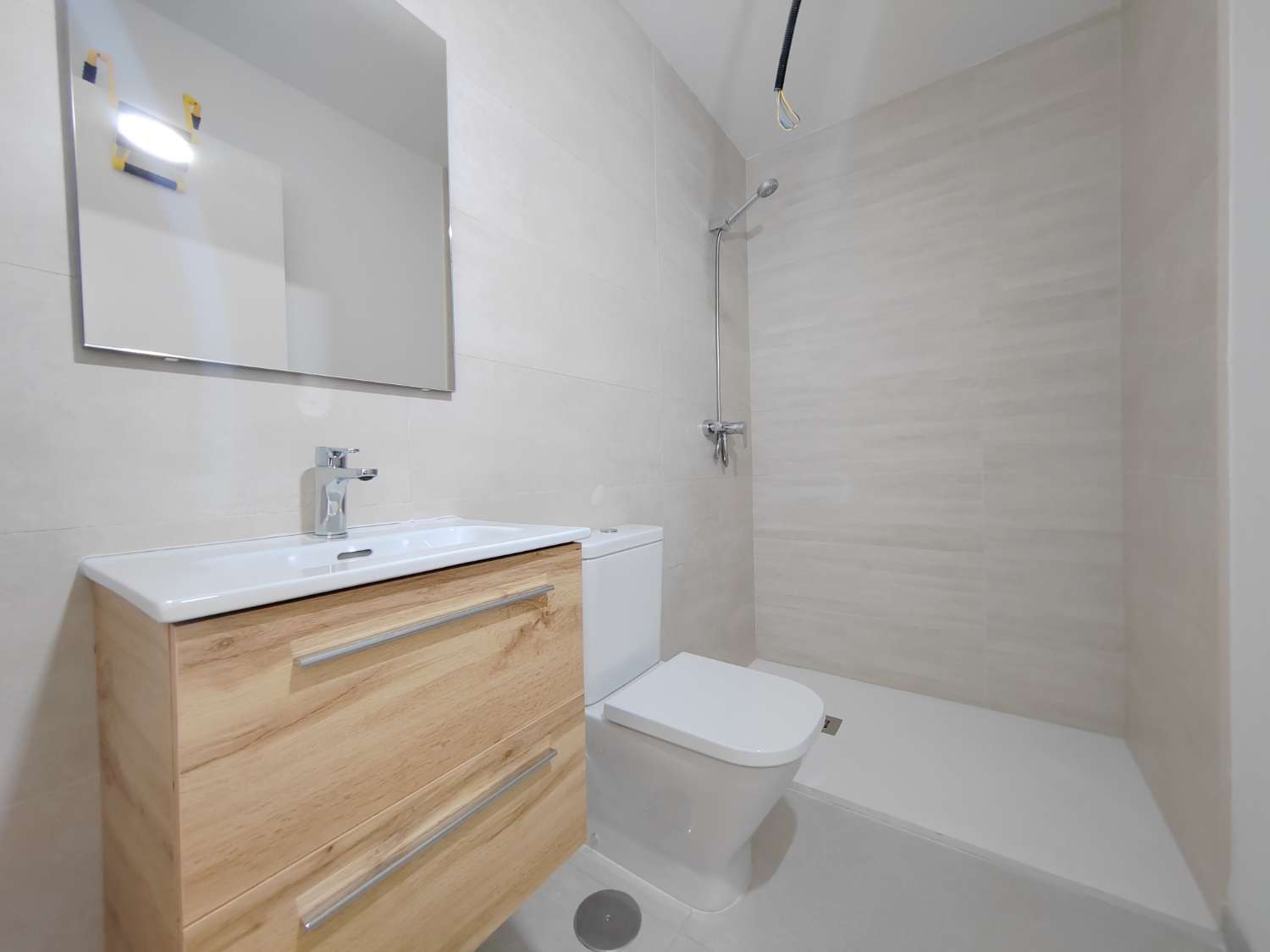 Appartement neuf en première ligne de plage à Torre del Mar