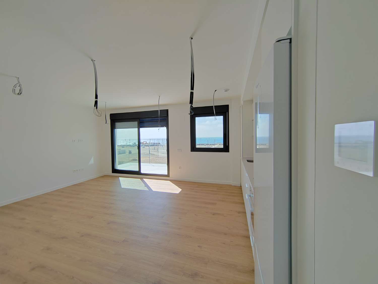 Appartement neuf en première ligne de plage à Torre del Mar