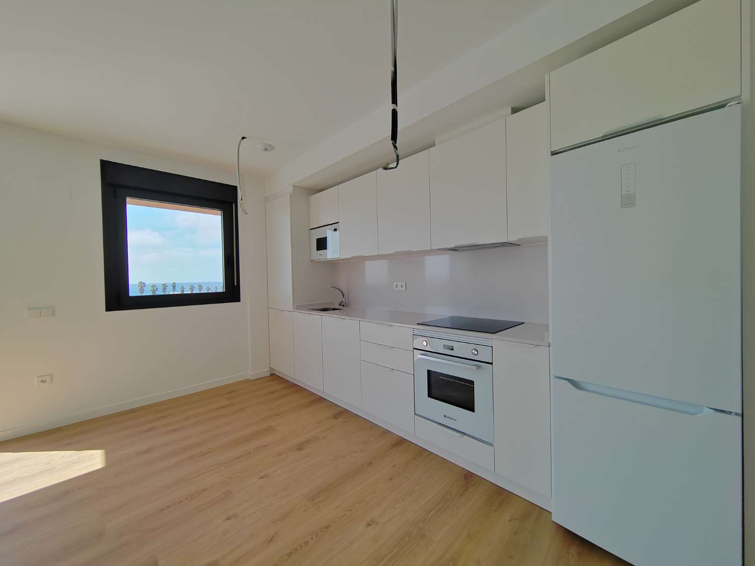Appartement neuf en première ligne de plage à Torre del Mar