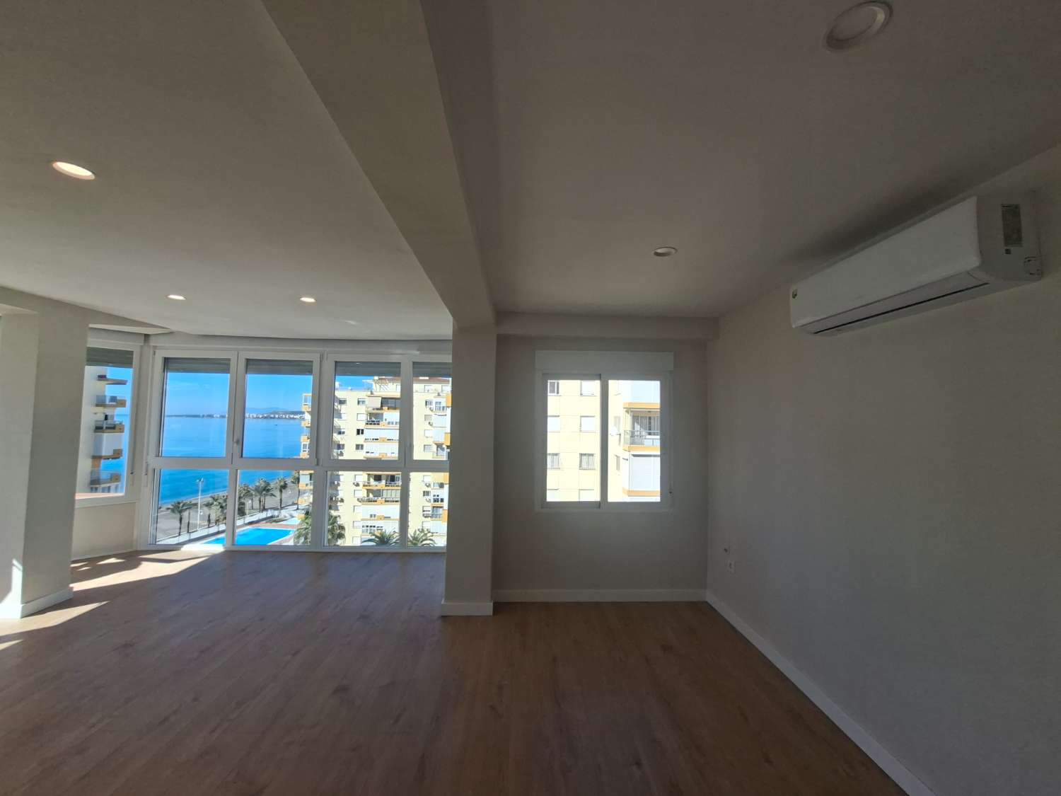 Huoneisto myynnissä Algarrobo Costa
