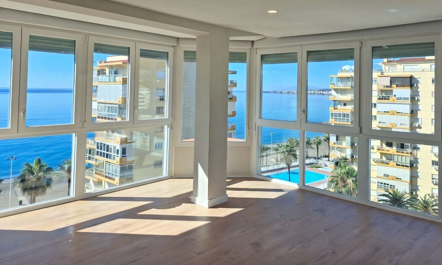 Huoneisto myynnissä Algarrobo Costa